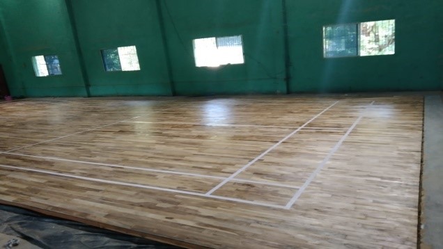 indoor wooden badminton court